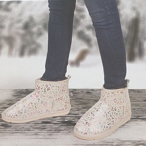 NWT Cute Girl's Cozy Multi-Color Faux Suede Boots Size 7 - Picture 9 of 15